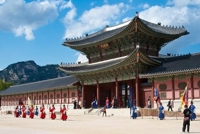 The throne hall at Gyeongbokgung Palace with its stone terrace