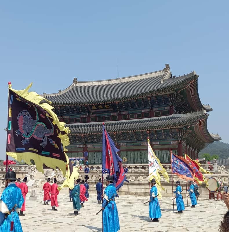 Seoul Layover Tour: Seoul Highlights with ICN Airport Pick-up